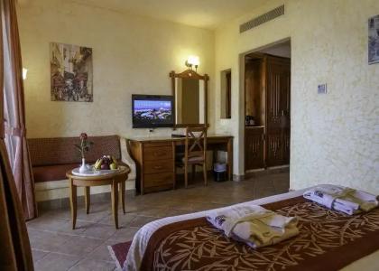 Charmillion Sea Life Resort - 79