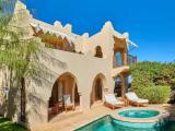 4 Bedrooms Villa