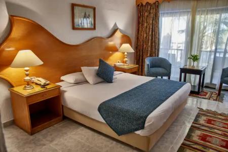 Turquoise Beach - 100