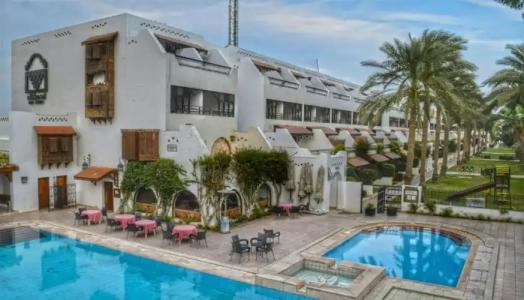 Six Corners Resort - 26