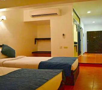 Six Corners Resort - 15