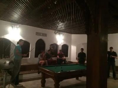 Six Corners Resort - 4