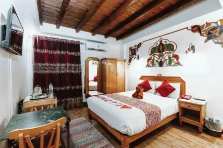 Nefertiti Luxor - 52