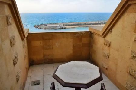 Romance Alexandria - 26