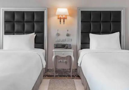 Hilton Alexandria Corniche - 153