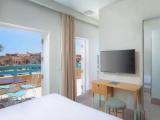 Junior Suite with harbour view