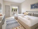 1 Bedroom Premium Family room