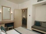 Family Double room with pool view