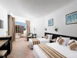 Family Triple room with garden view