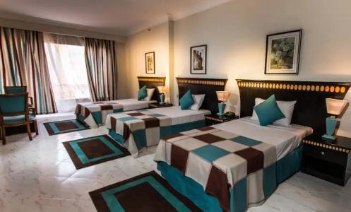 Seagull Beach Resort - Families and Couples Only - 102