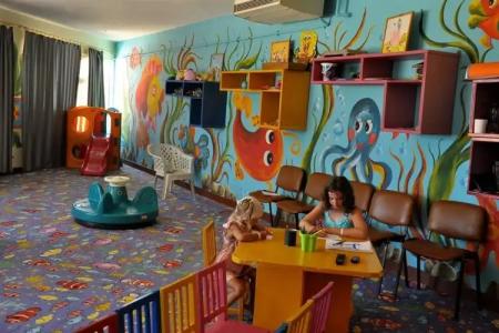 Aladdin Beach Resort - Families and Couples Only - 24