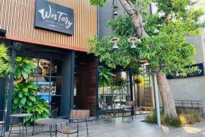 Westory Design Poshtel Hotel, Kanchanaburi