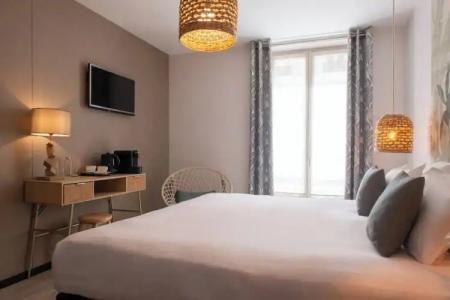 Helussi Hôtel - 114