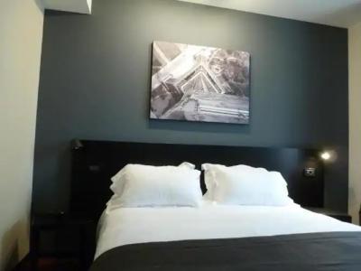 Helussi Hôtel - 126