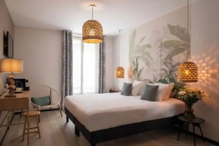 Helussi Hôtel - 113
