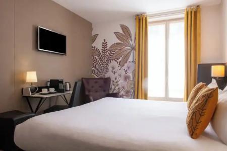 Helussi Hôtel - 118
