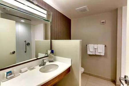 Courtyard by Marriott St. Petersburg Clearwater/Madeira Beach - 119
