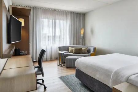 Courtyard by Marriott St. Petersburg Clearwater/Madeira Beach - 40