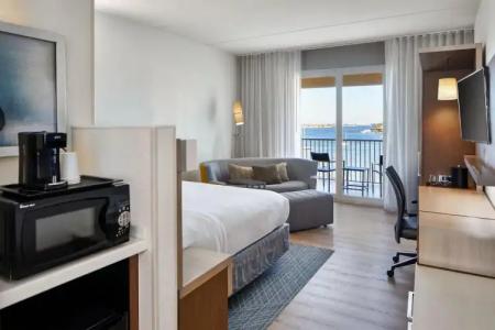 Courtyard by Marriott St. Petersburg Clearwater/Madeira Beach - 31