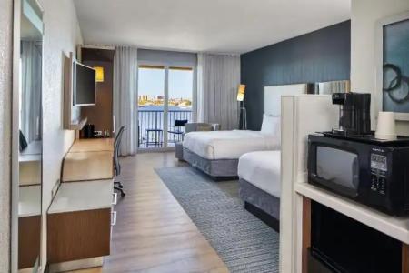 Courtyard by Marriott St. Petersburg Clearwater/Madeira Beach - 110