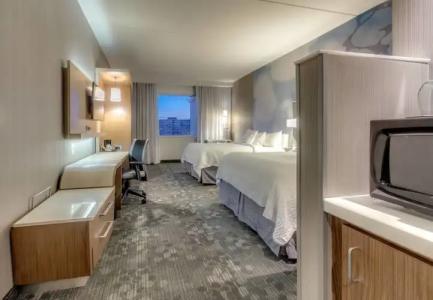 Courtyard by Marriott St. Petersburg Clearwater/Madeira Beach - 3