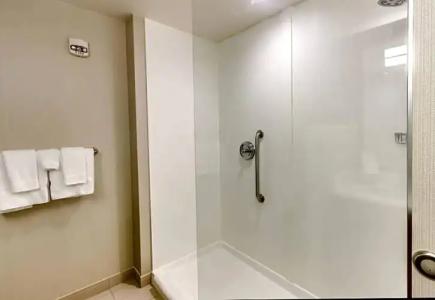 Courtyard by Marriott St. Petersburg Clearwater/Madeira Beach - 116