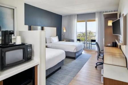 Courtyard by Marriott St. Petersburg Clearwater/Madeira Beach - 78