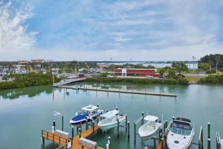 Courtyard by Marriott St. Petersburg Clearwater/Madeira Beach - 77