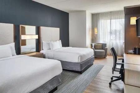Courtyard by Marriott St. Petersburg Clearwater/Madeira Beach - 86