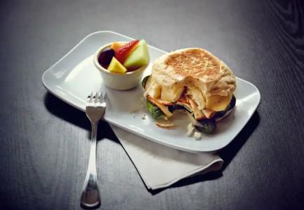 Courtyard by Marriott St. Petersburg Clearwater/Madeira Beach - 12