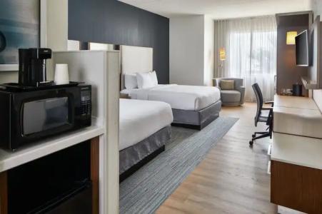 Courtyard by Marriott St. Petersburg Clearwater/Madeira Beach - 88