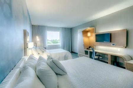Courtyard by Marriott St. Petersburg Clearwater/Madeira Beach - 85