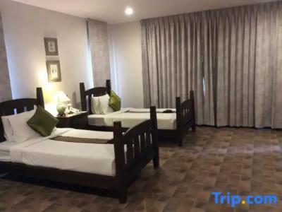 Phuwanalee Resort - 76