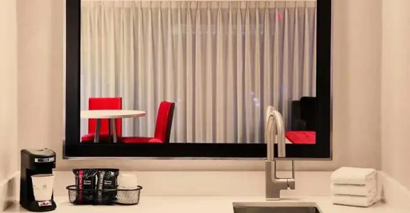 Horseshoe Las Vegas formerly Bally's - 39