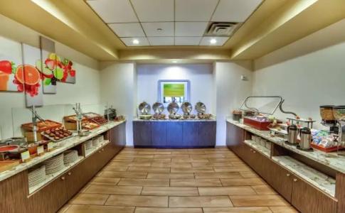 DoubleTree by Hilton Las Vegas Airport - 11