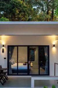 Koh Chang Grandview Resort - 340