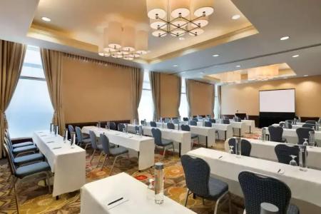 Embassy Suites Los Angeles Glendale - 15