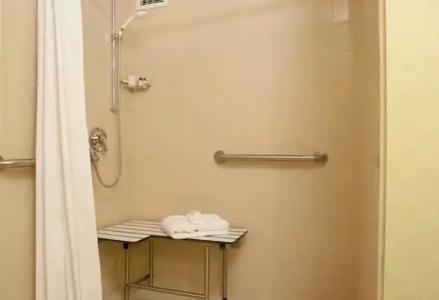 Embassy Suites Los Angeles Glendale - 45