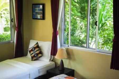 Lanta Castaway Beach Resort - 157