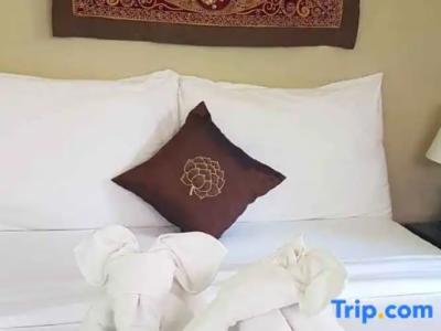 Lanta Castaway Beach Resort - 98