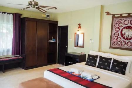 Lanta Castaway Beach Resort - 147
