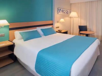 Ibis Styles Zaragoza Ramiro I - 28