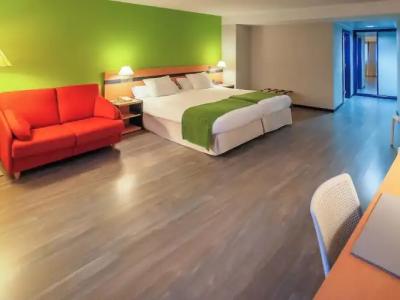 Ibis Styles Zaragoza Ramiro I - 27