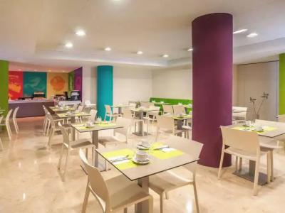 Ibis Styles Zaragoza Ramiro I - 22