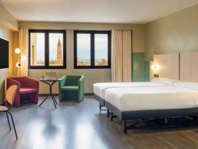 Ibis Styles Zaragoza Ramiro I - 6