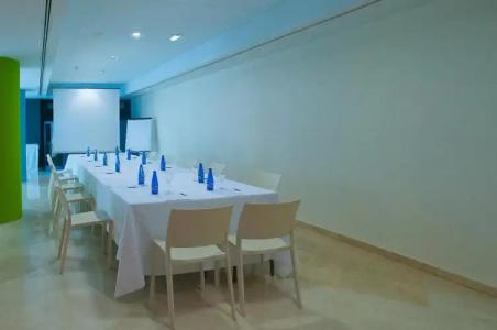Ibis Styles Zaragoza Ramiro I - 24