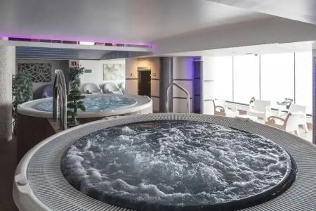 & Spa Real Ciudad De Zaragoza - 19