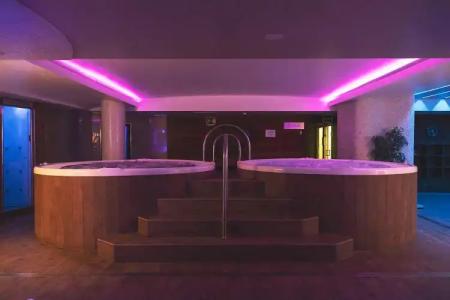 & Spa Real Ciudad De Zaragoza - 20