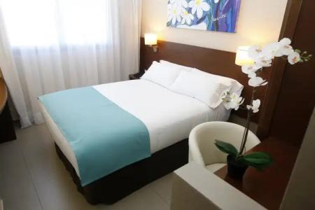 & Spa Real Ciudad De Zaragoza - 4