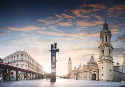 Pilar Plaza - 0